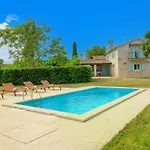 Longo By Istrialux Villa *